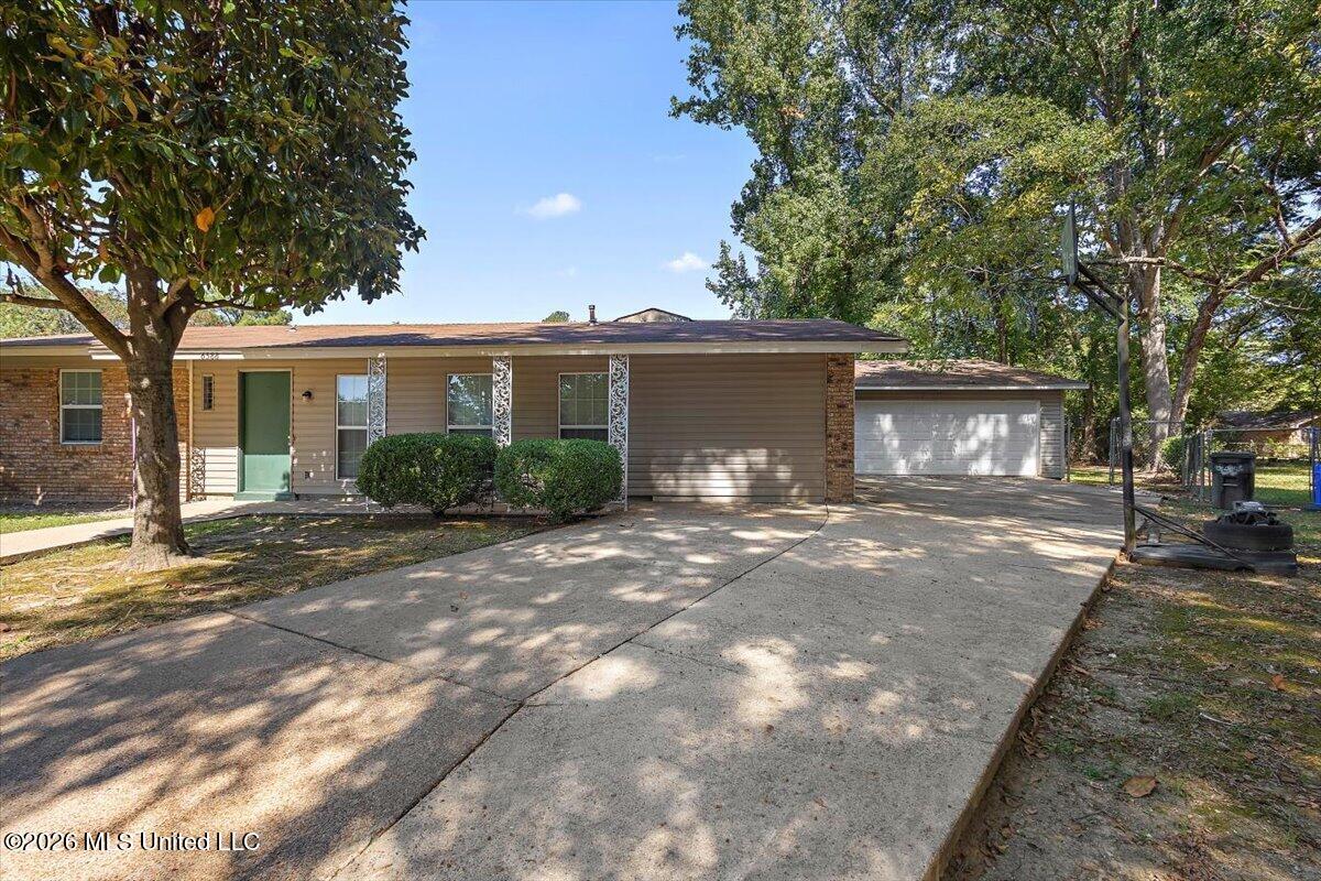 6588 Johnson Place — photo