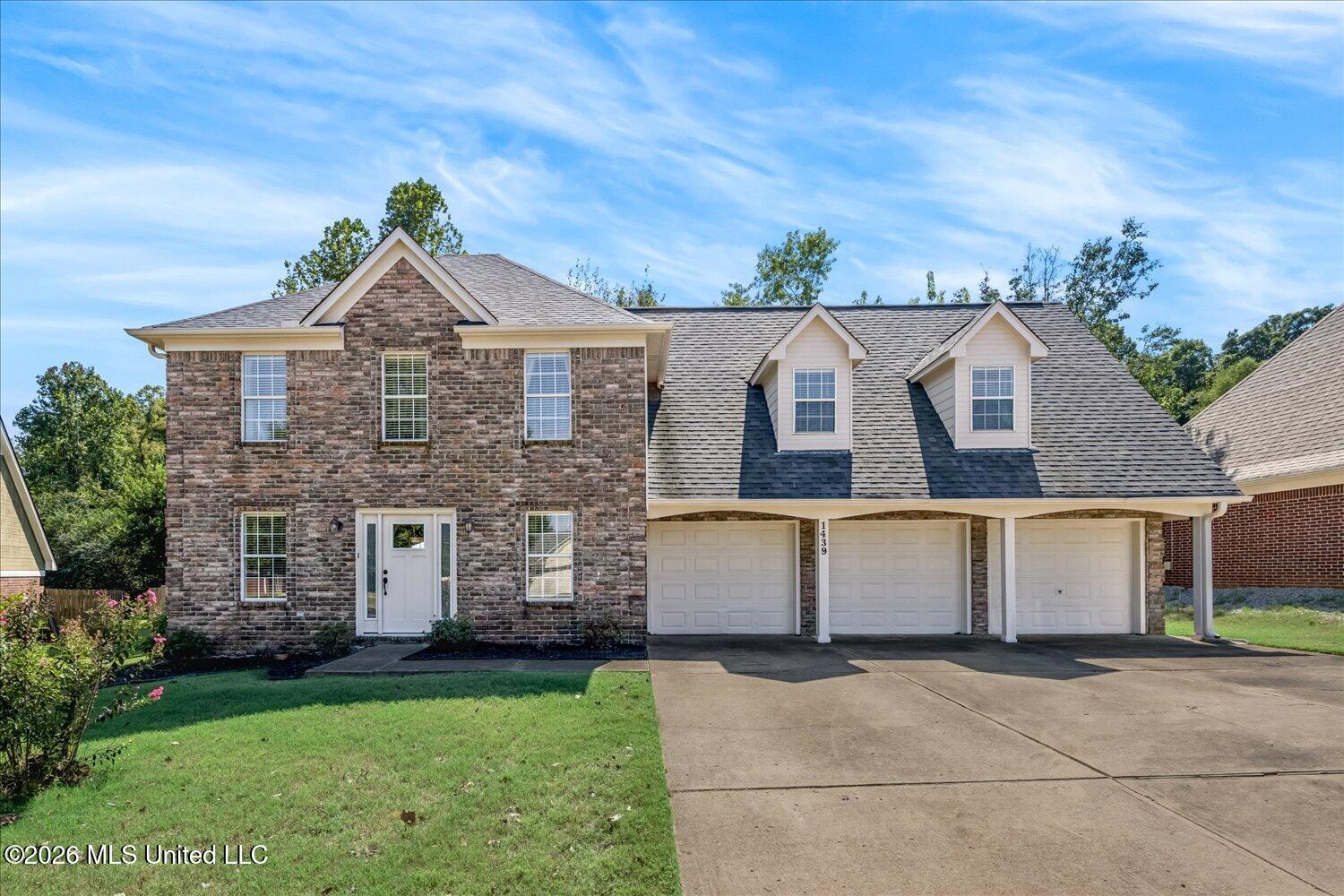 1439 Pendulum Drive — photo