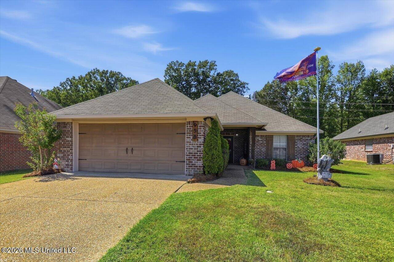 958 Clubhouse Drive — photo