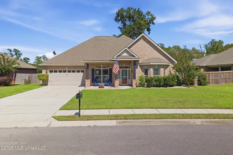 13090 Hawthorn Drive — photo