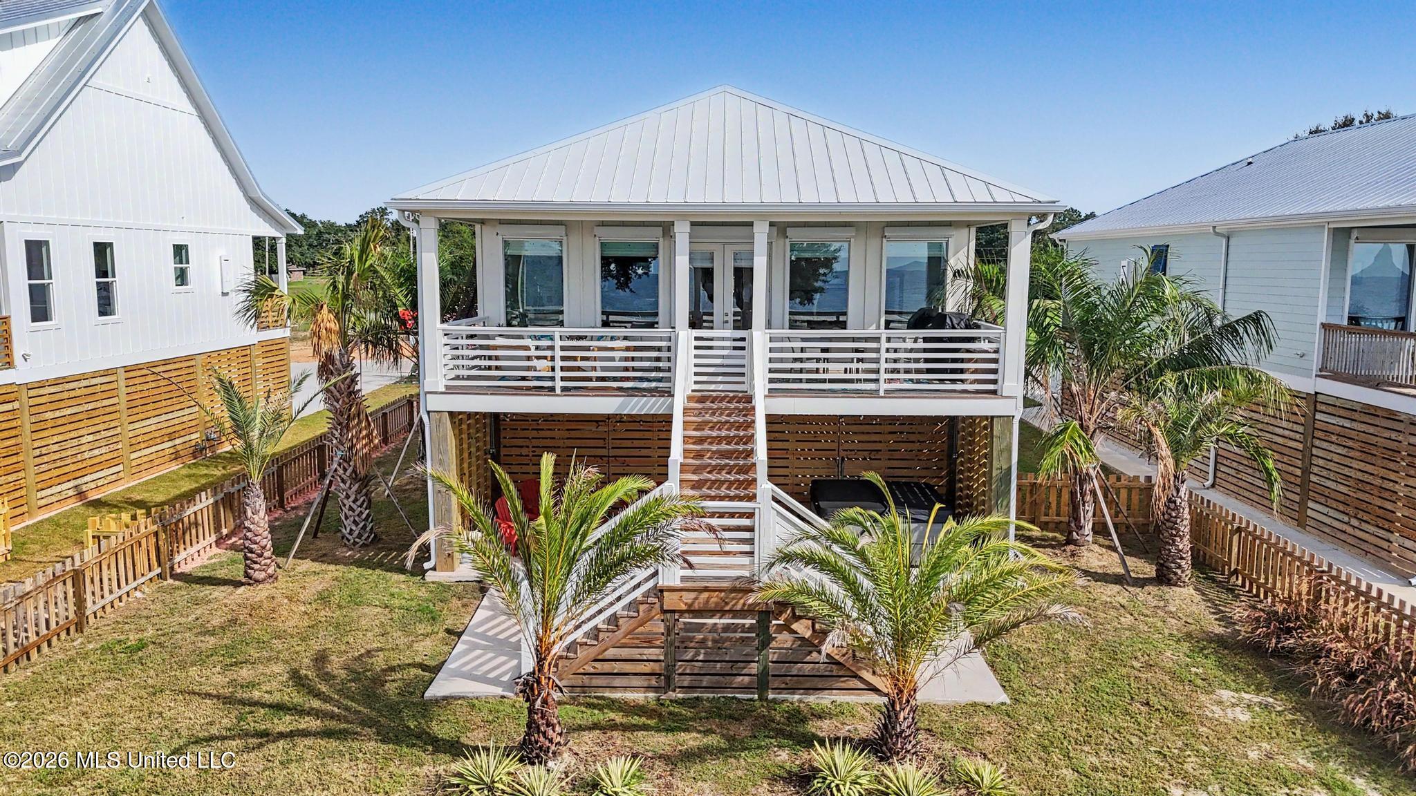 534 Beach Drive — photo