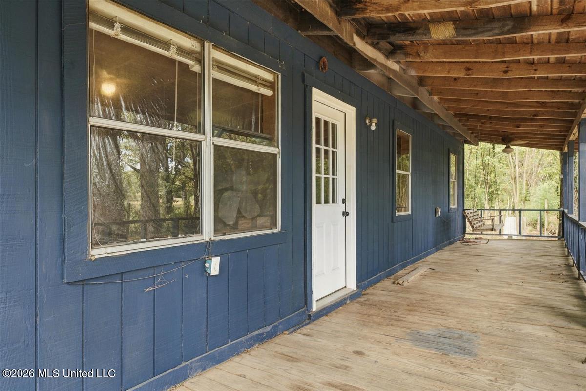 512 Oakview, Como, MS 38619 — photo 2