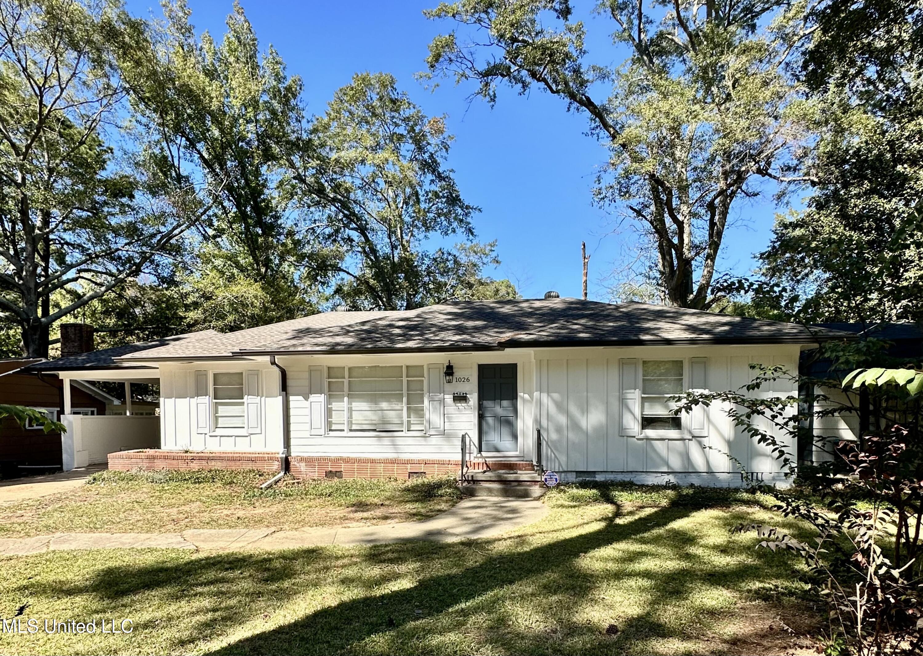 1026 Meadow Heights Drive — photo