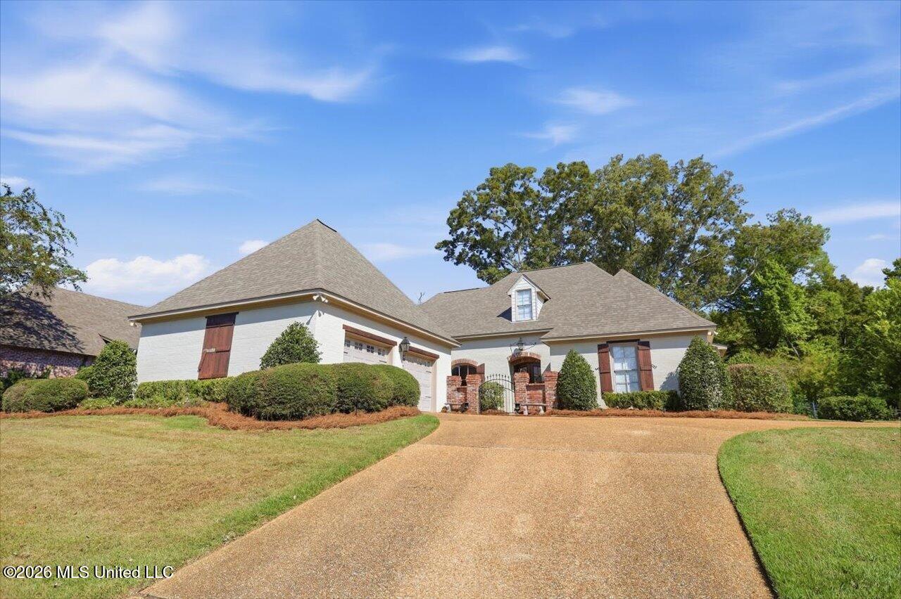 154 Victoria Place — photo
