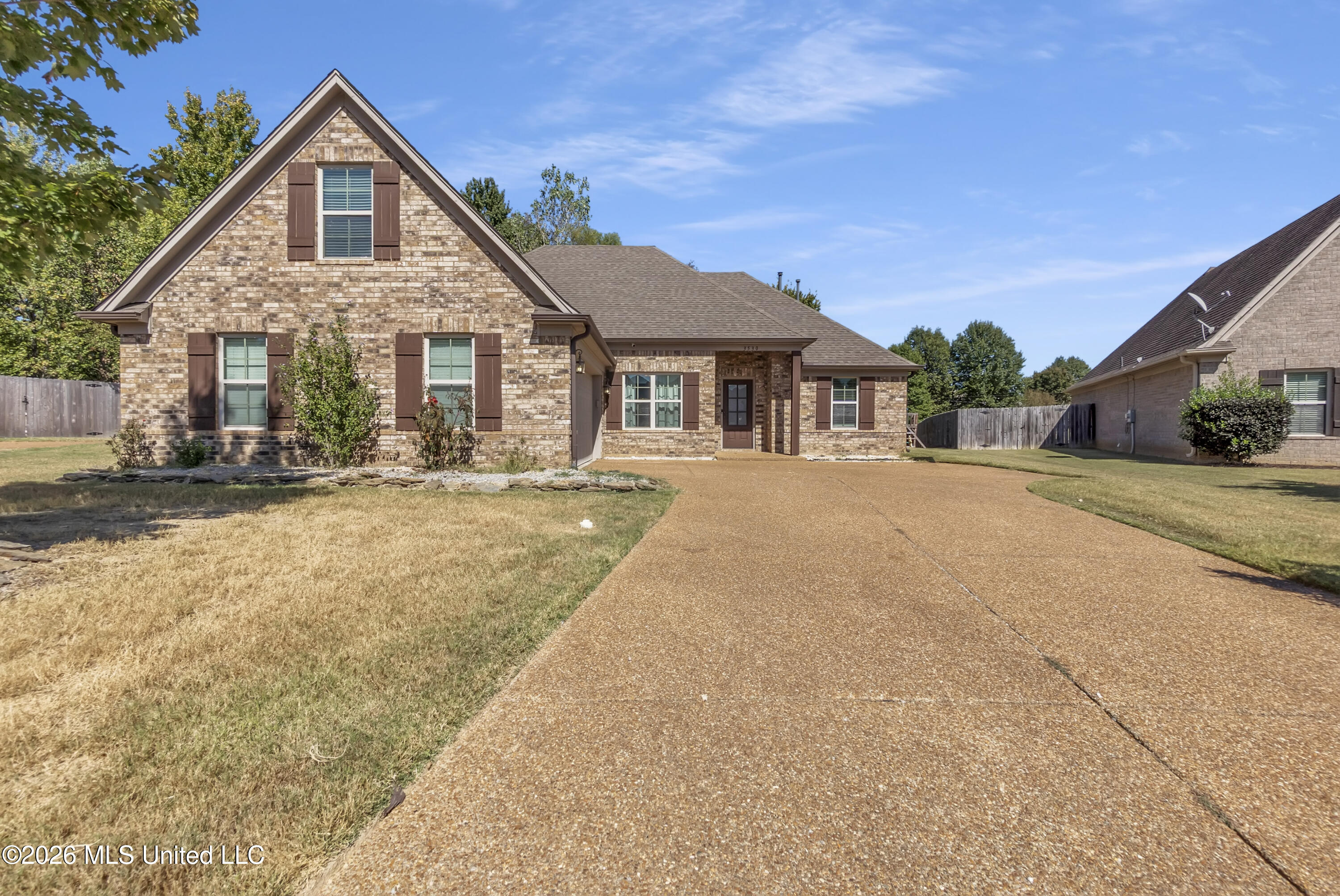 3530 Champion Hills Drive — photo