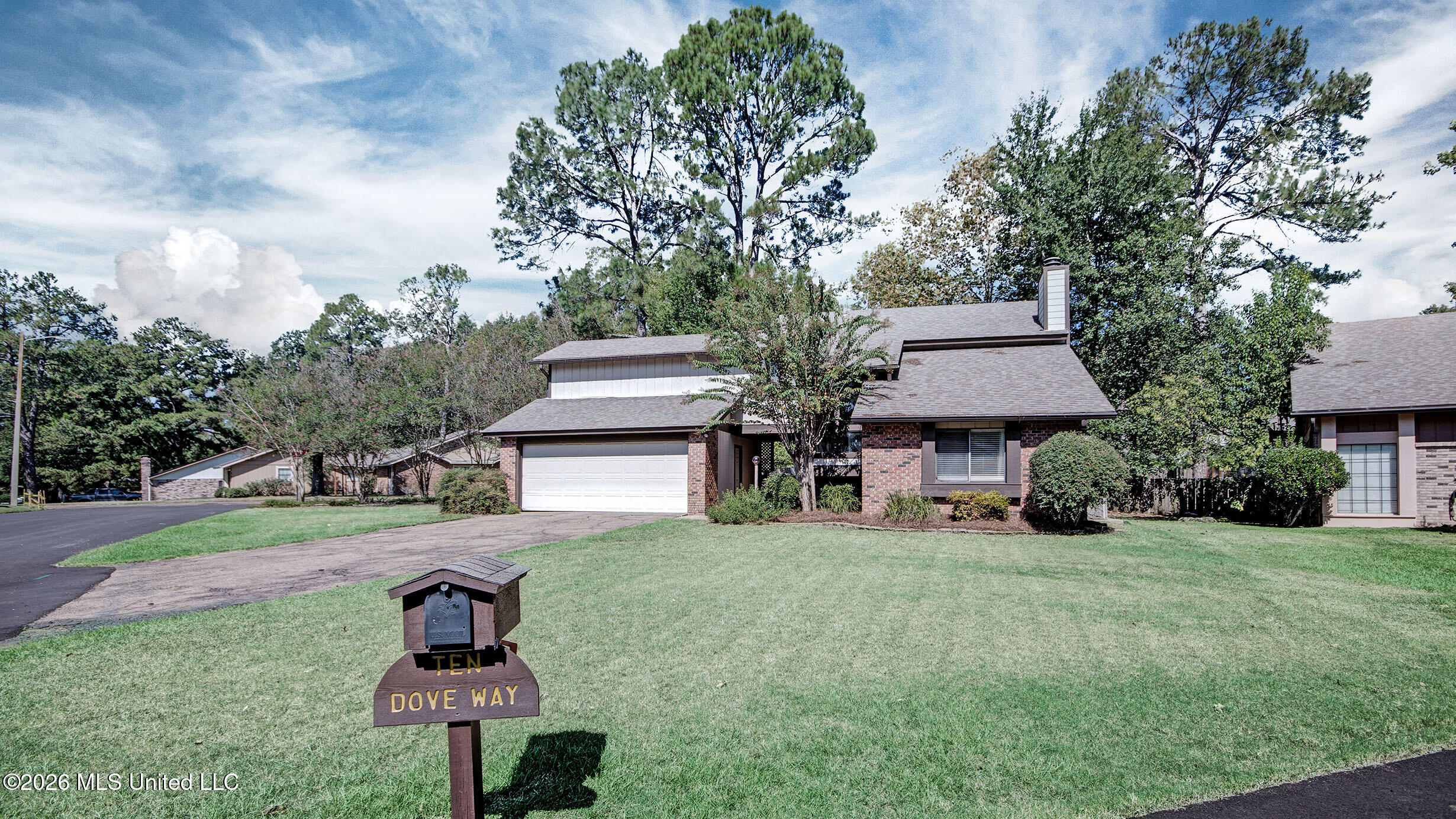 10 Dove Way Circle — photo