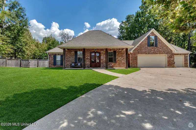 143 Glen Arbor Court — photo