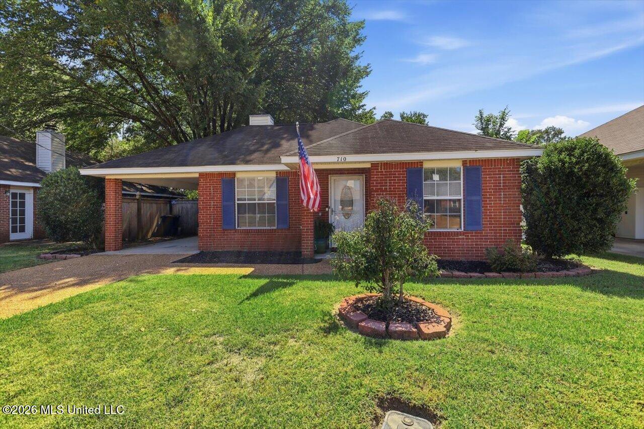 710 Heartwood Drive — photo
