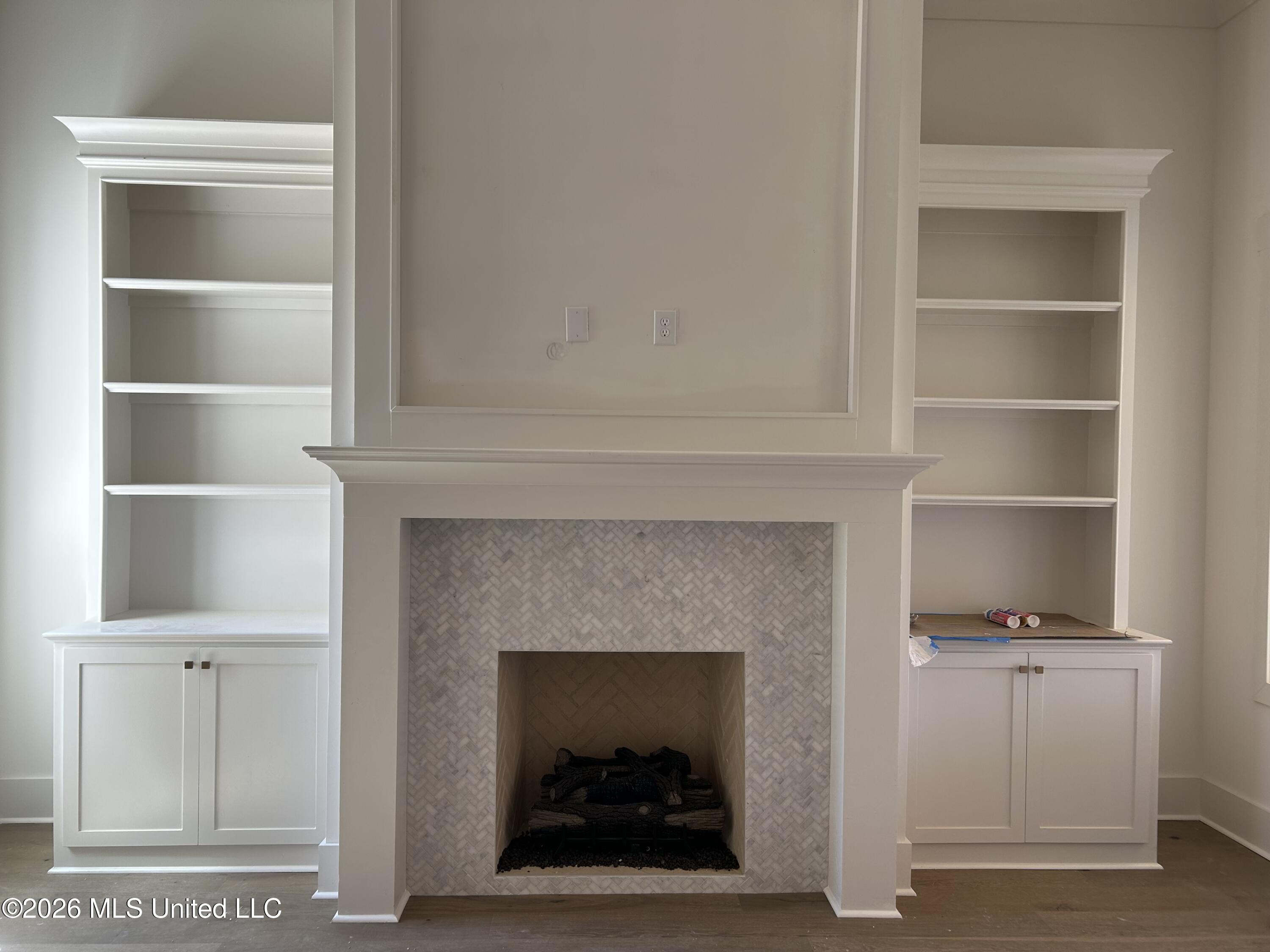 122 Mission Park Drive — photo