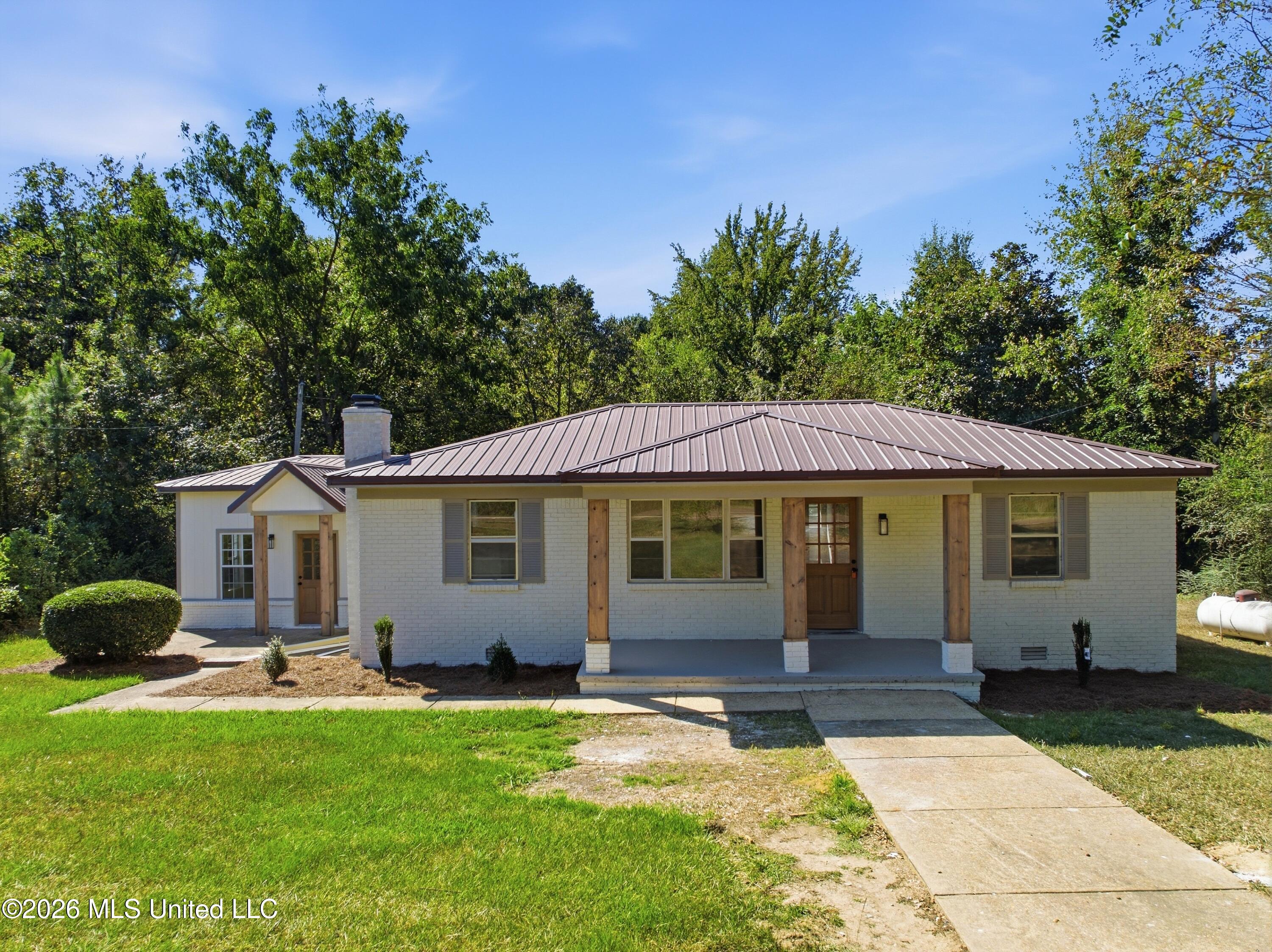 1493 Mount Sinai Road — photo