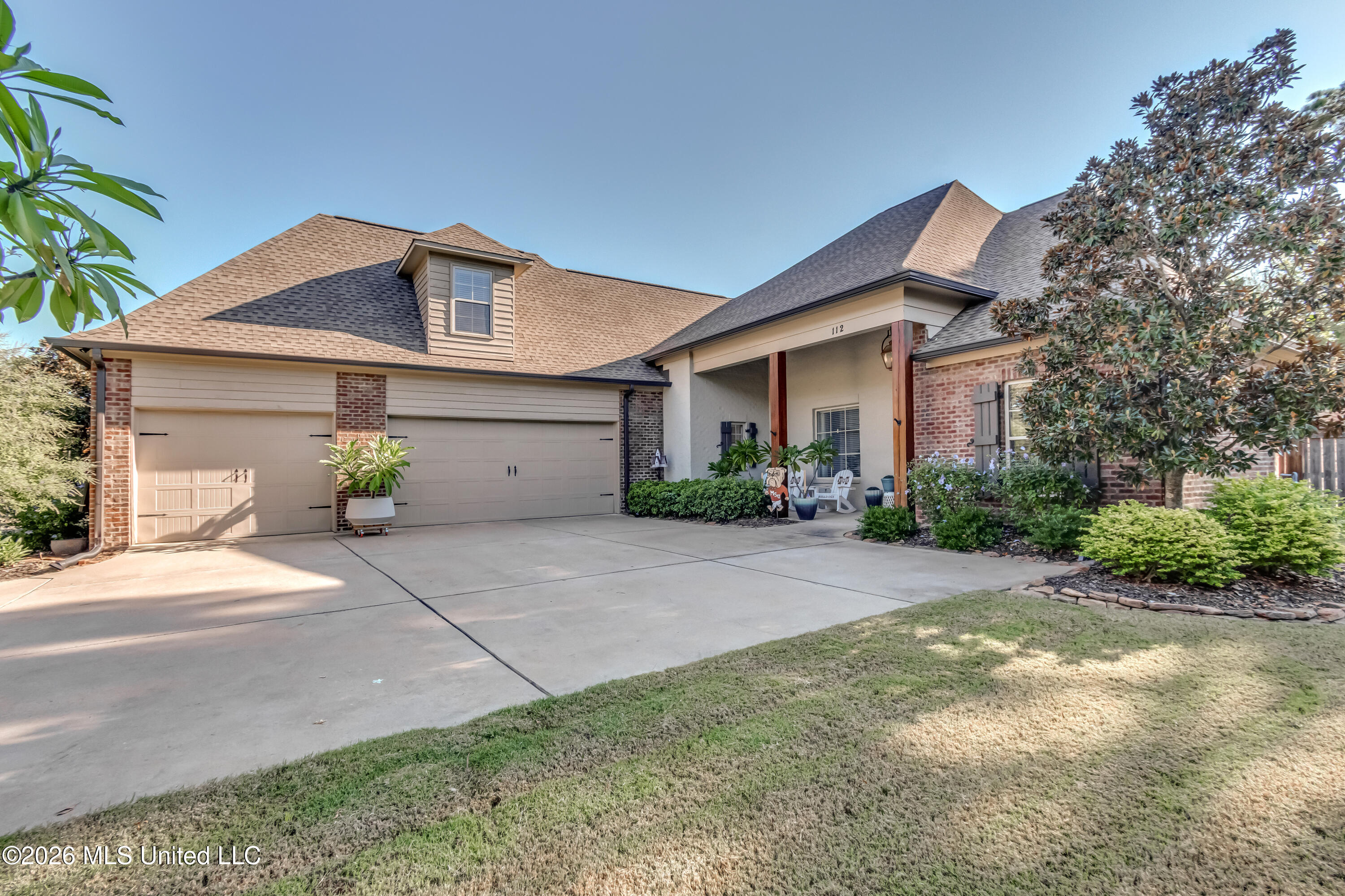 112 Tailfeather Drive — photo