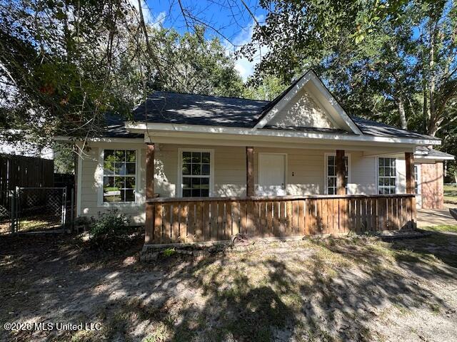 1400 Oak Street — photo