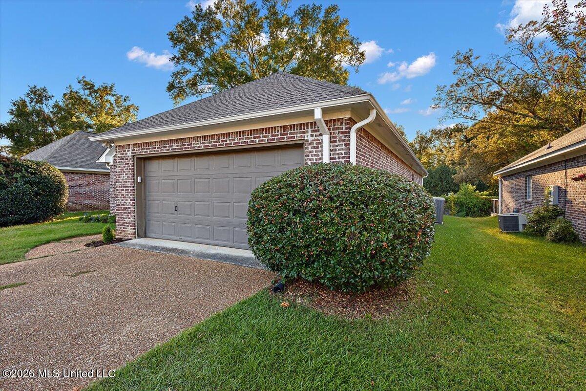 204 Rampart Street, Ridgeland, MS 39157 — photo 2