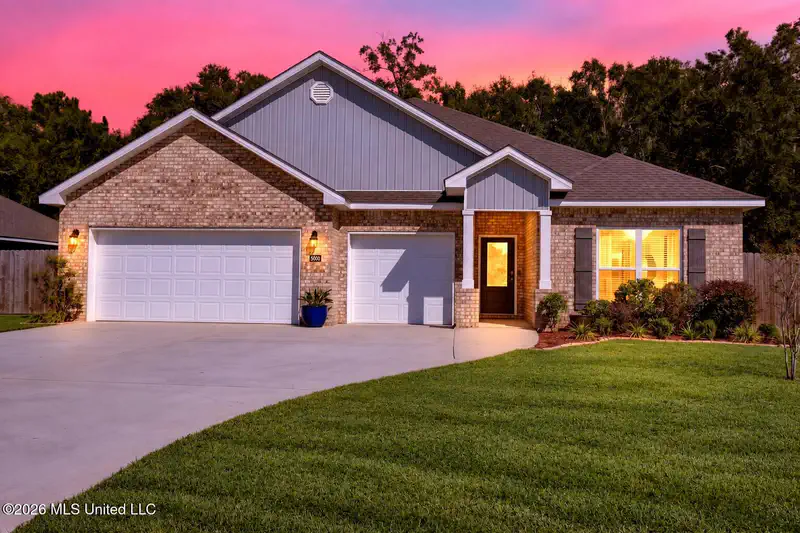 5000 Sand Dollar Drive — photo
