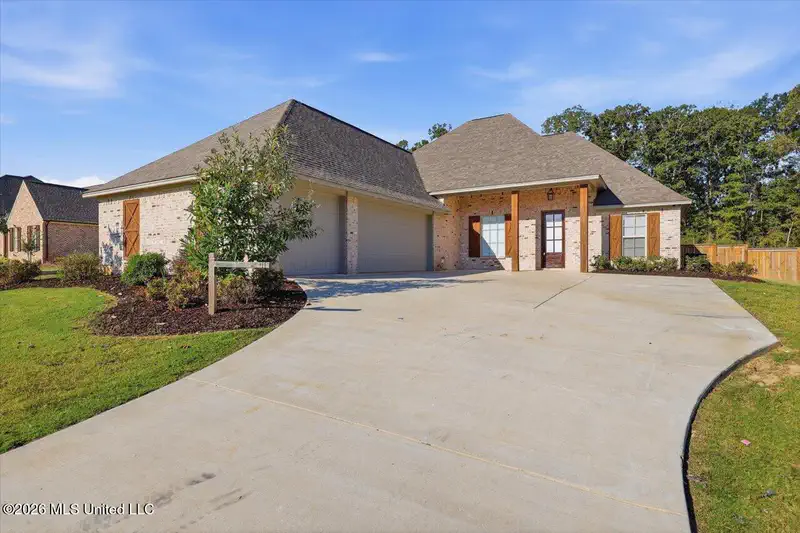 112 Richburg Court — photo