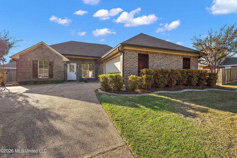 1145 Spanish Oak Drive — photo