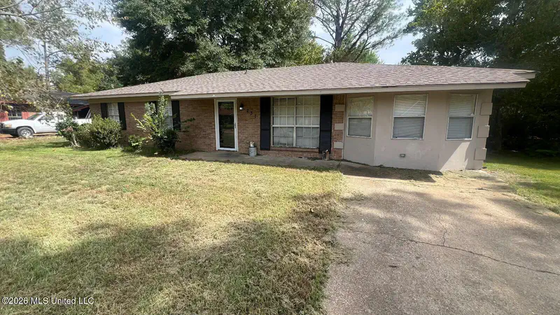 231 James Garfield Circle — photo