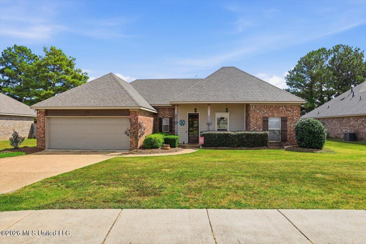 2022 E Ridge Circle — photo