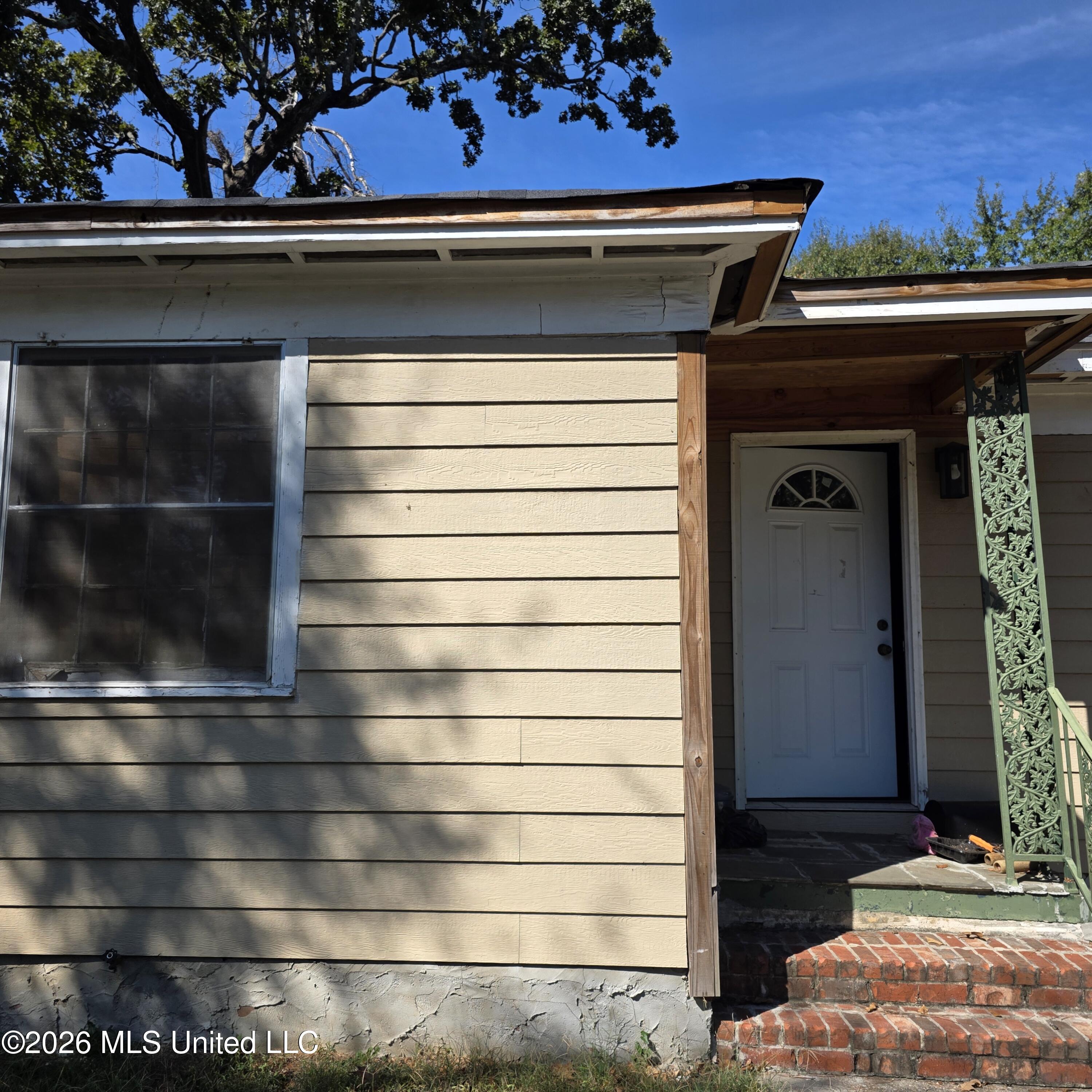 2017 Belvedere Drive — photo