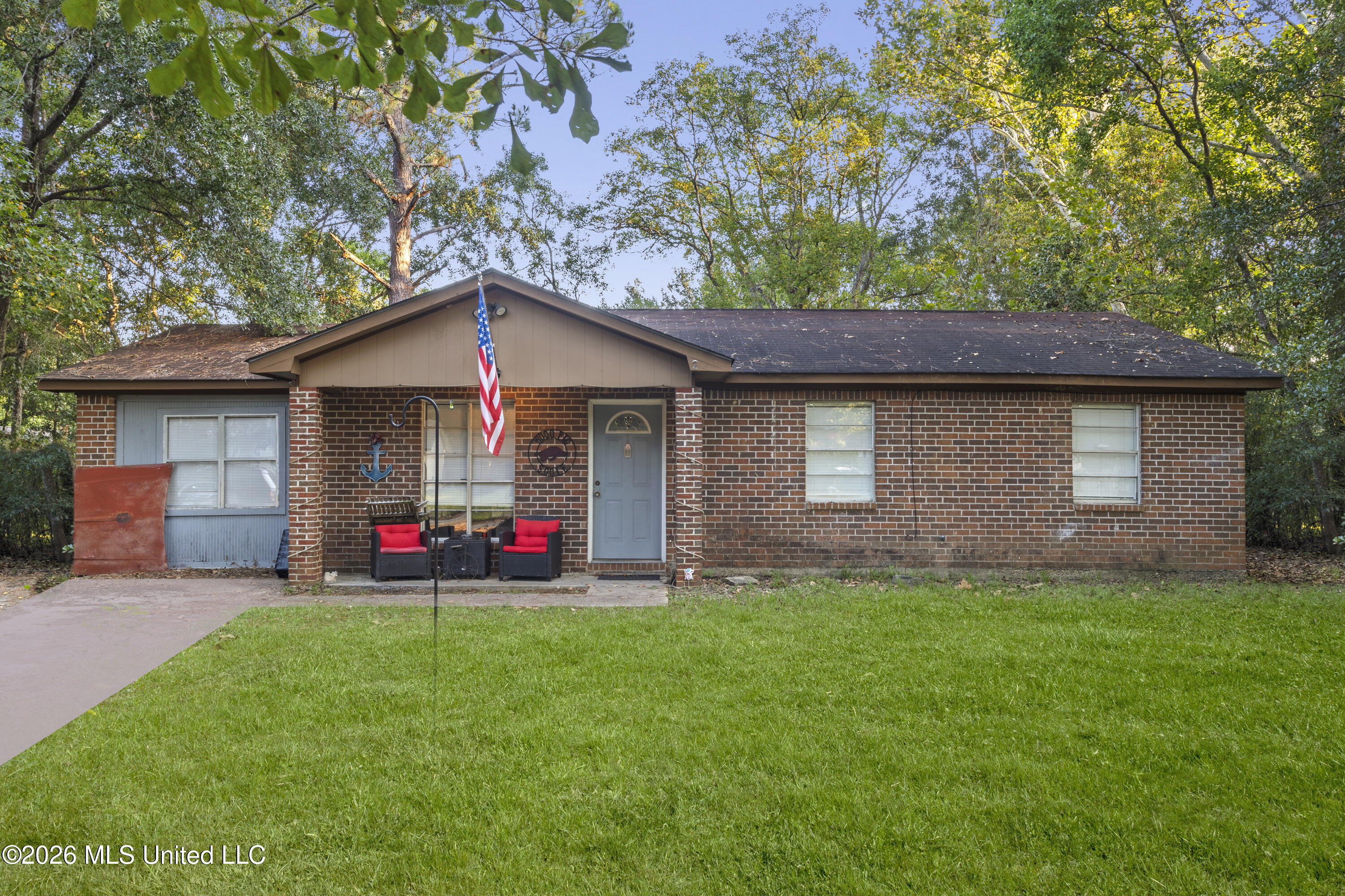 2312 Briargate Drive — photo