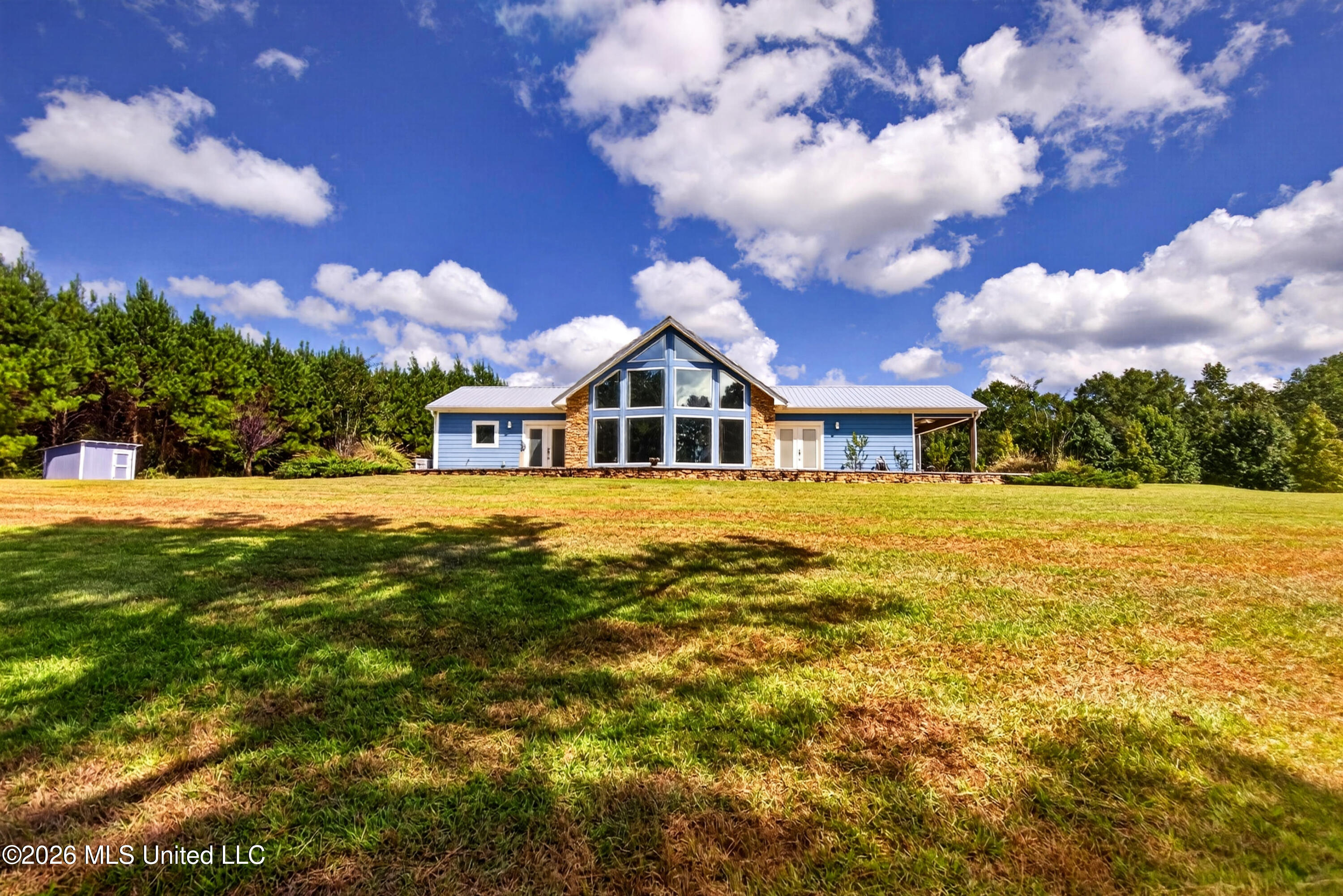 75 Three Oaks Road — photo