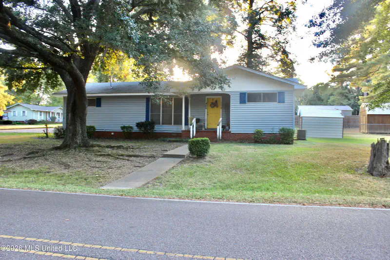 422 Weems Drive — photo