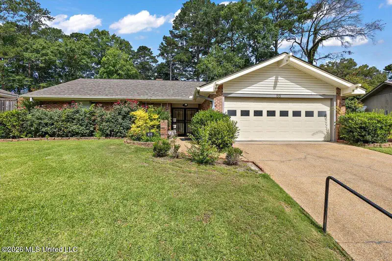 55 Sunline Drive — photo