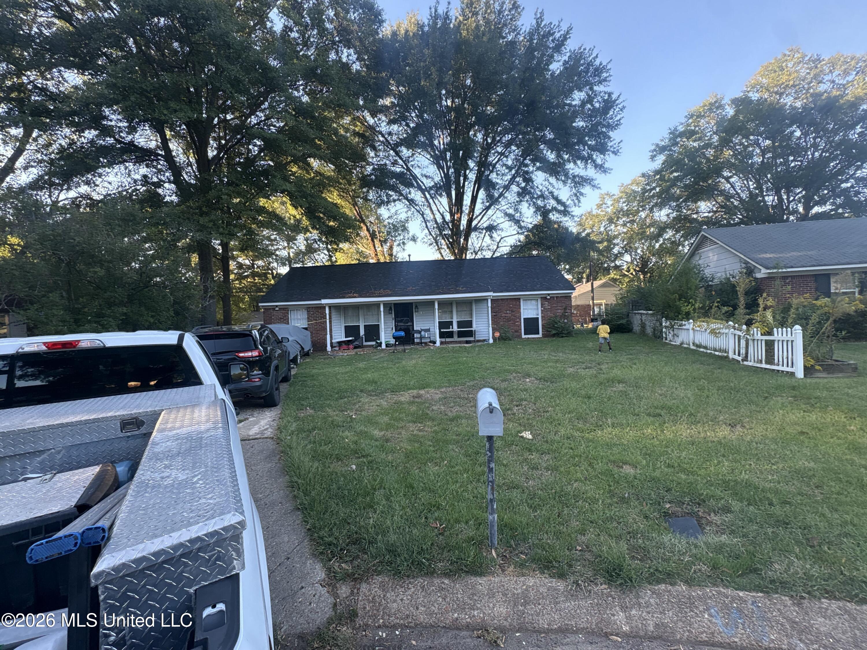2128 Brookhaven Drive — photo