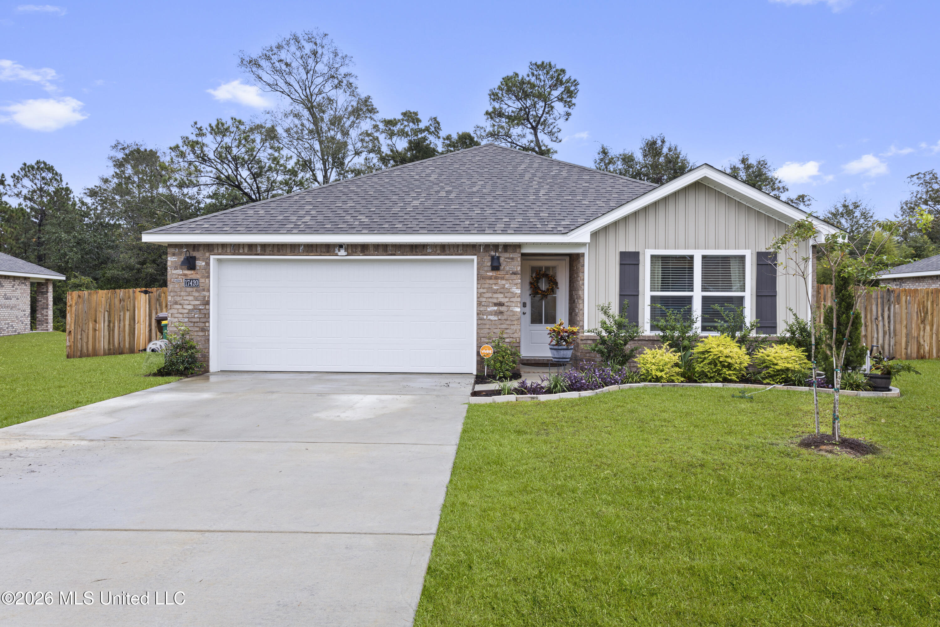 17420 E Sycamore Street — photo