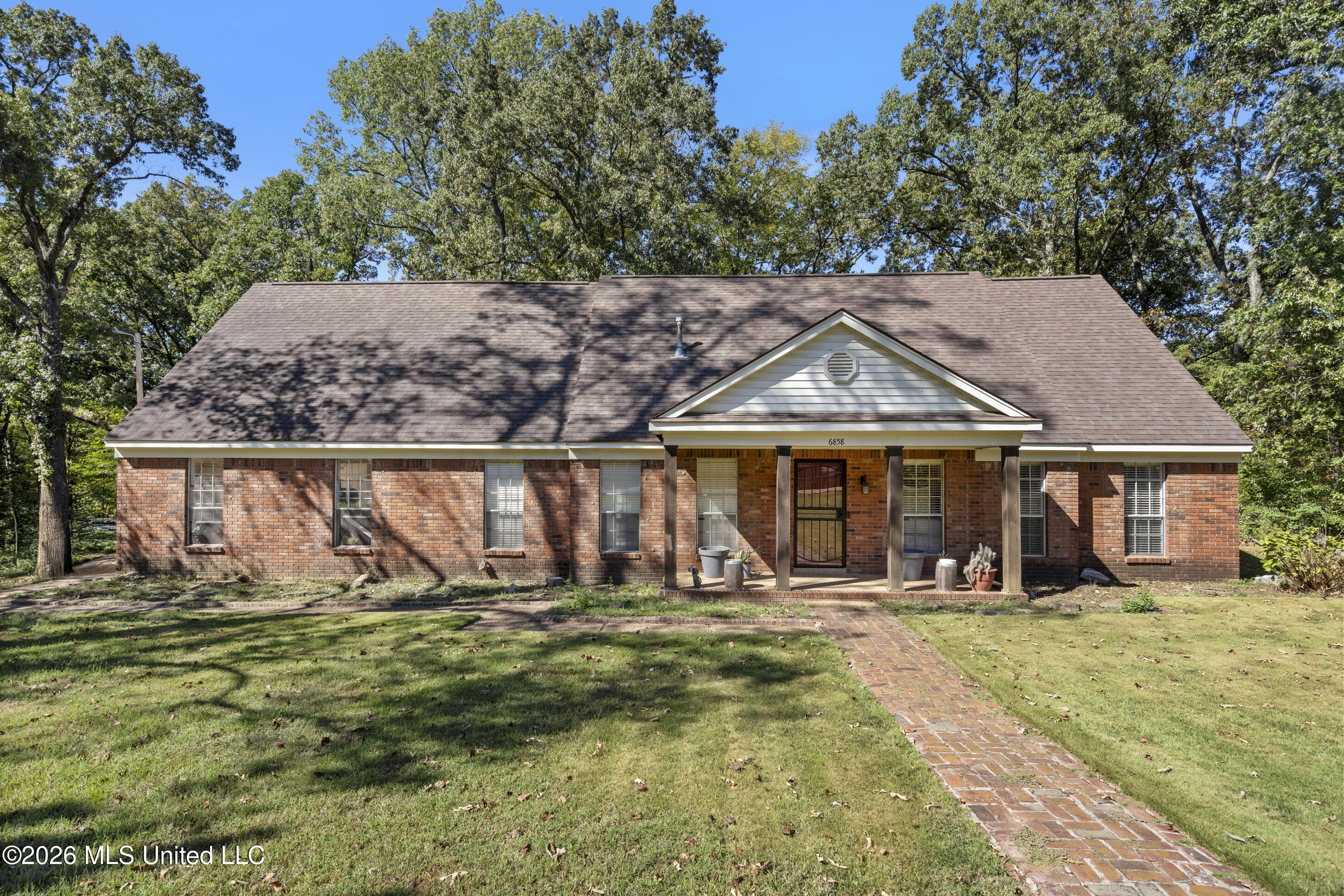 6858 Whippoorwill Road — photo