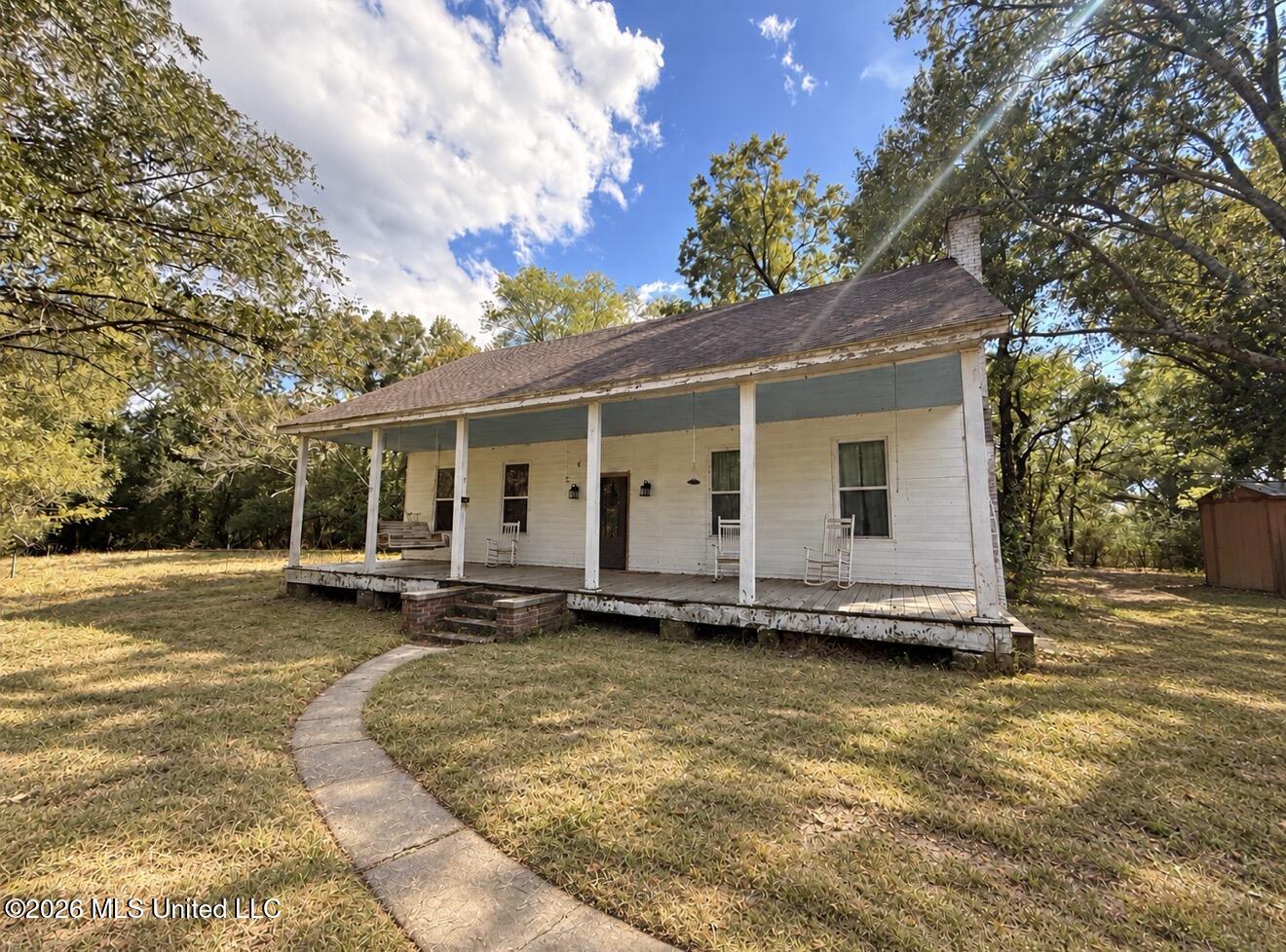 2122 Page Road — photo