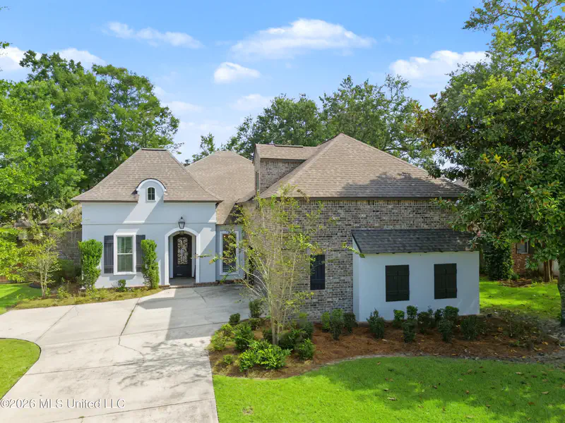 920 Caroline Drive — photo