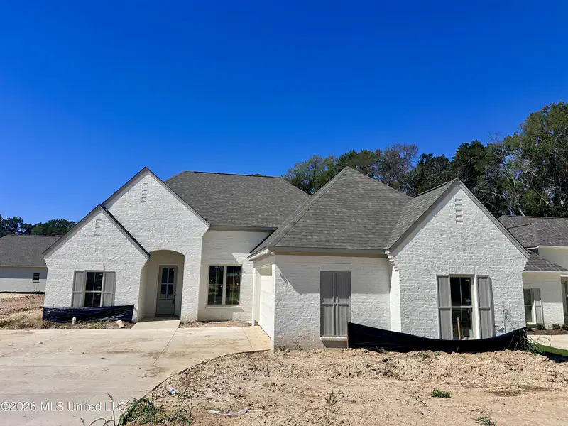 352 Aurora Circle — photo