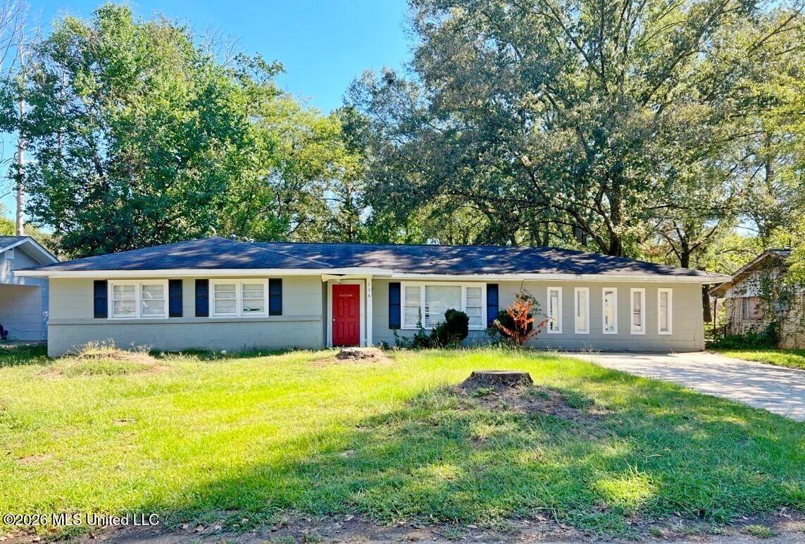 1043 Deryll Street — photo