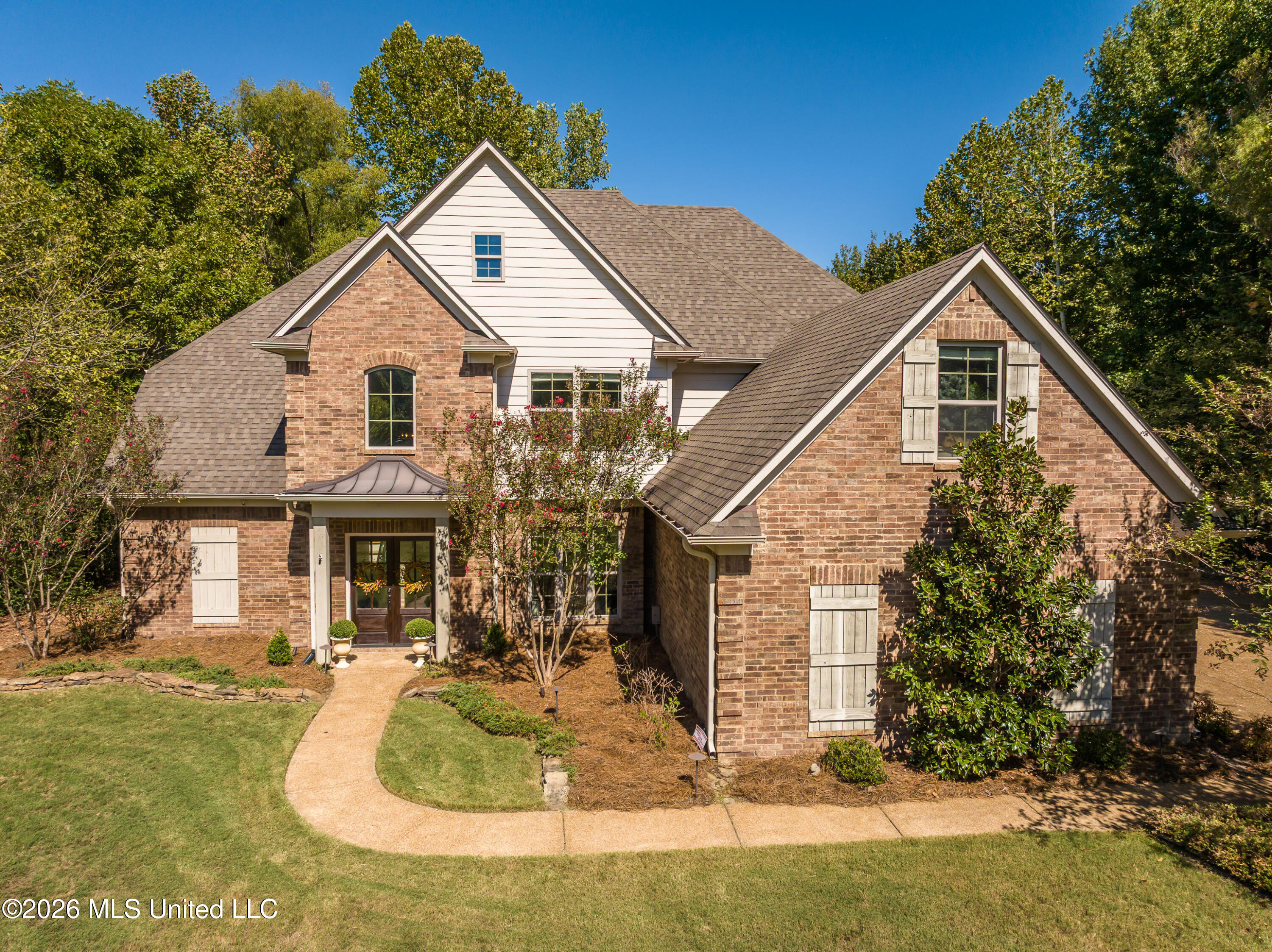 2470 Middleburg Drive — photo