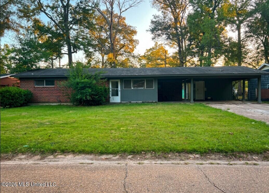 3323 Longwood Drive — photo