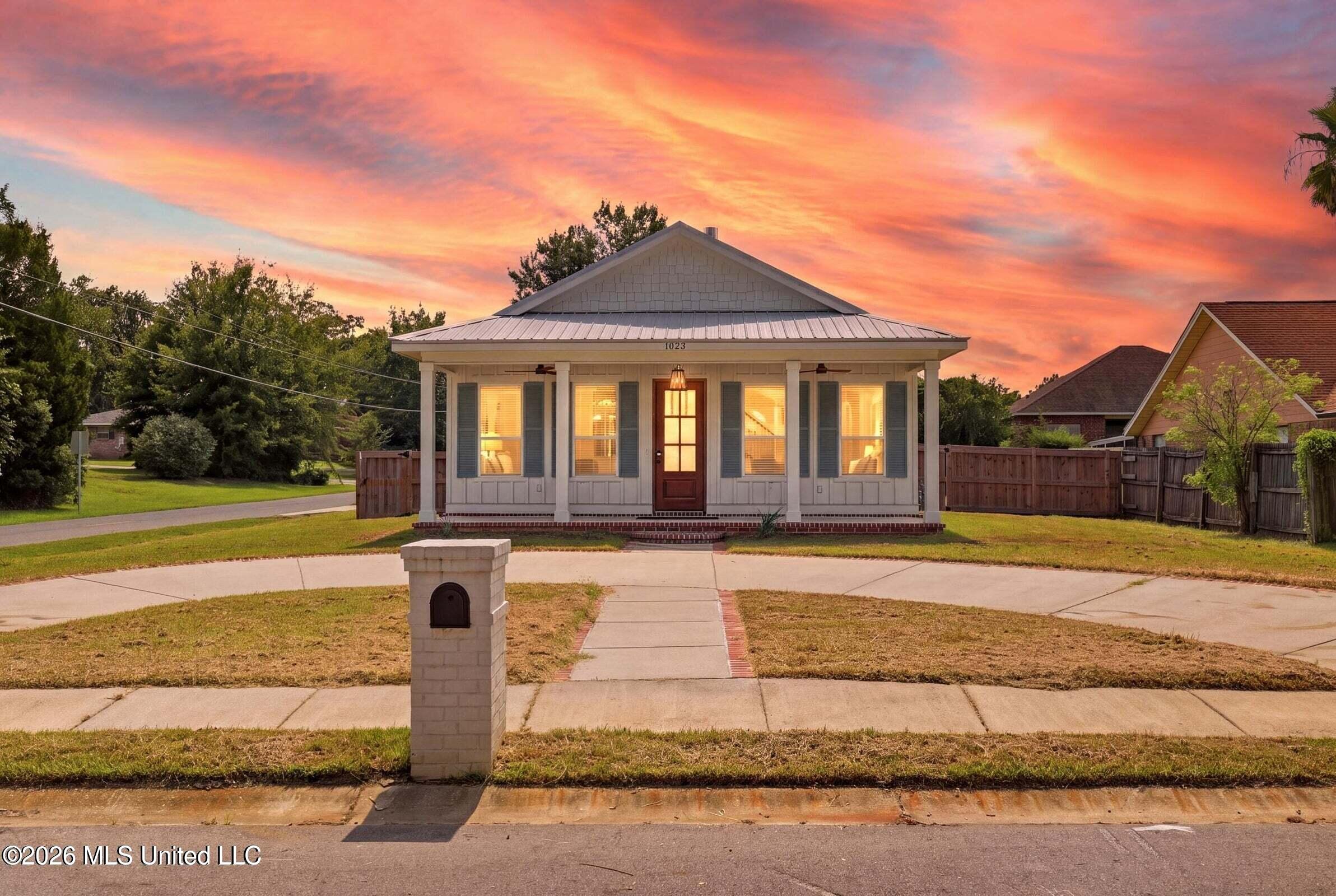 1023 Nancy Place — photo