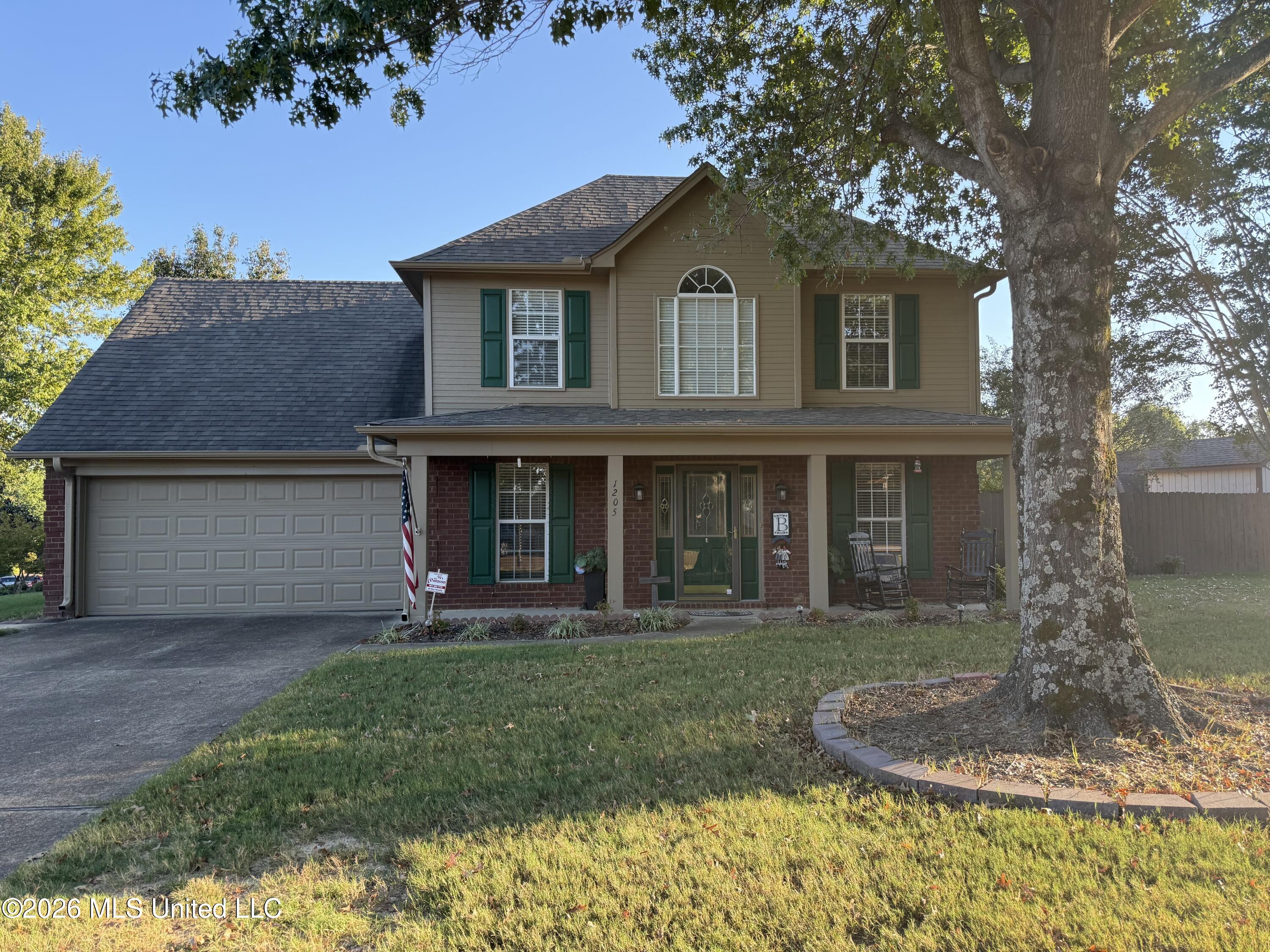 1205 N Hourglass Drive — photo