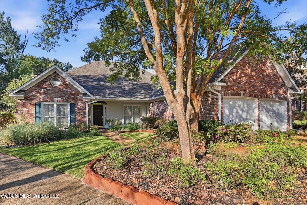 411 Eastpointe Cove — photo