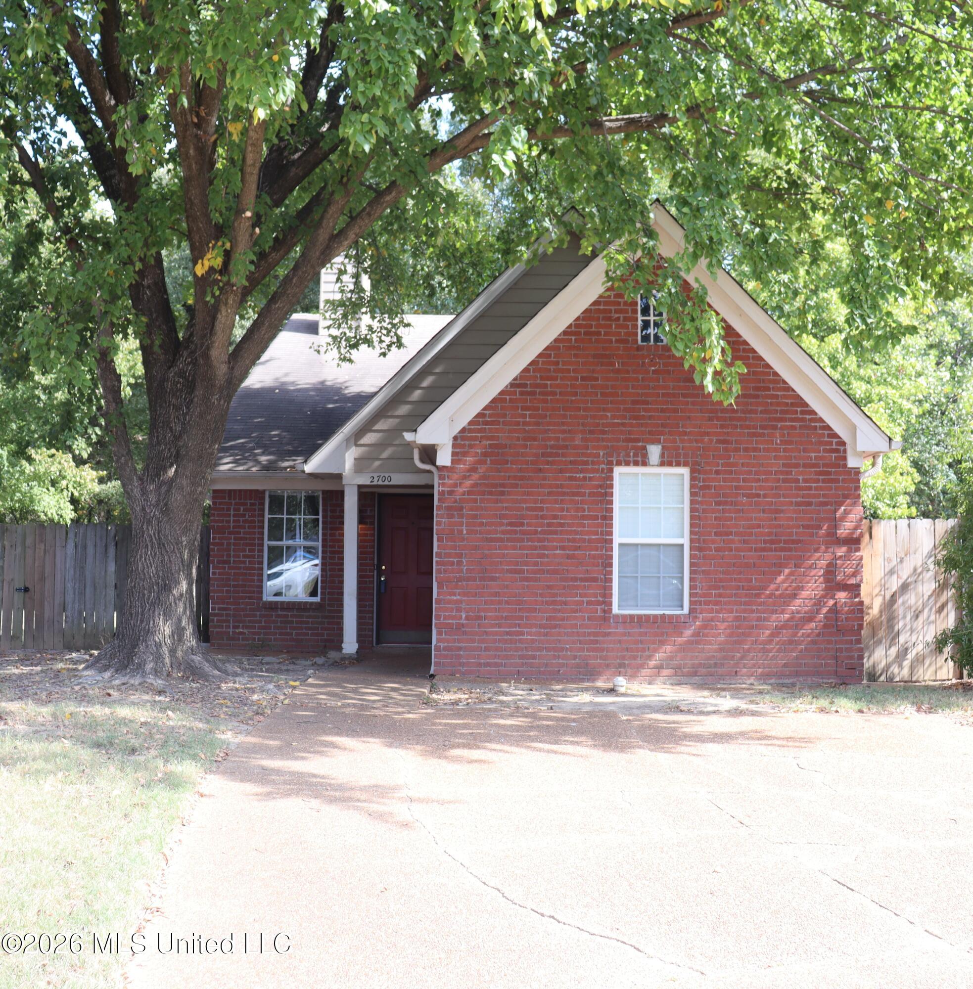 2700 Hampden Cove — photo