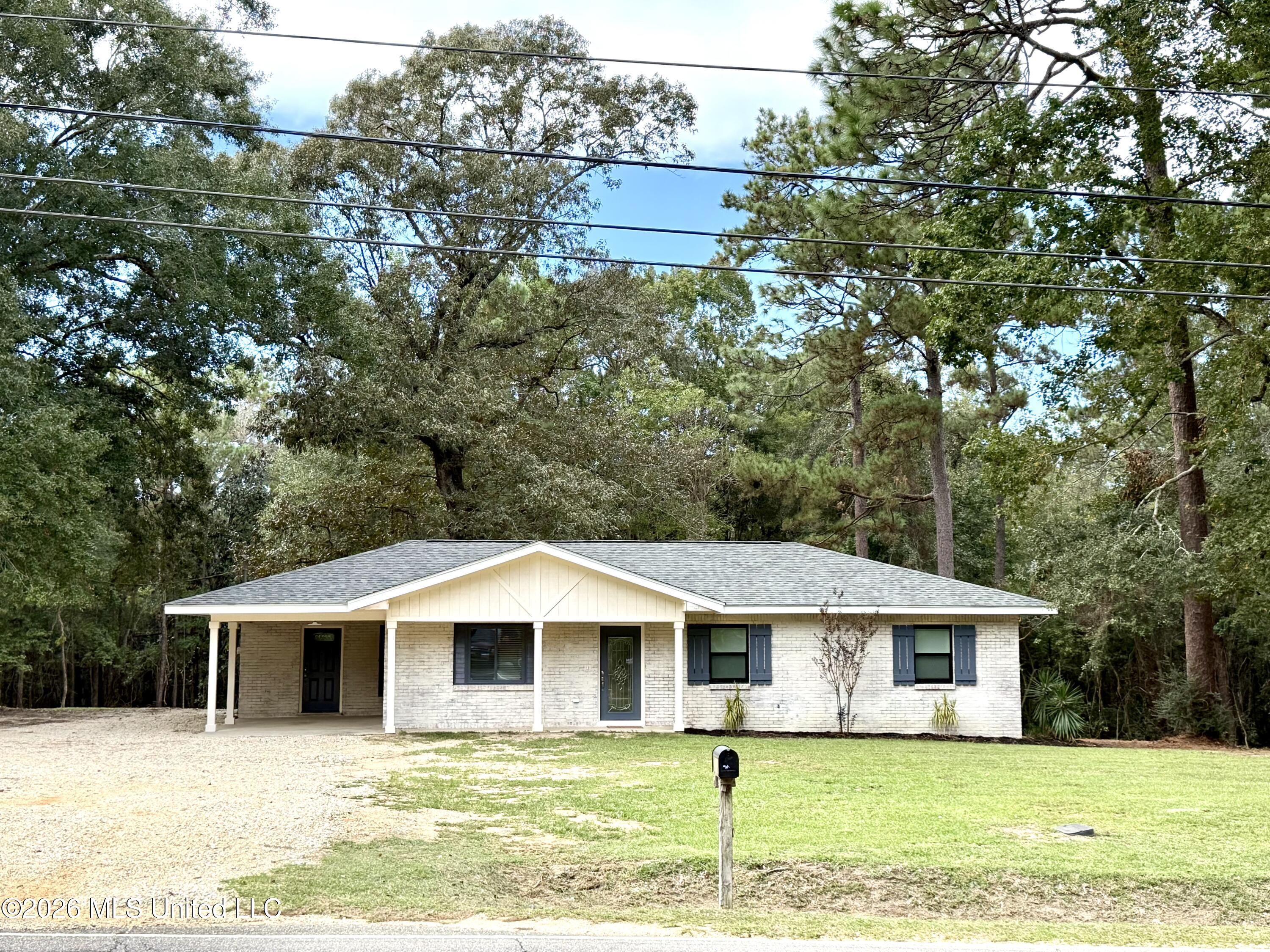 961 Ceasar Road — photo