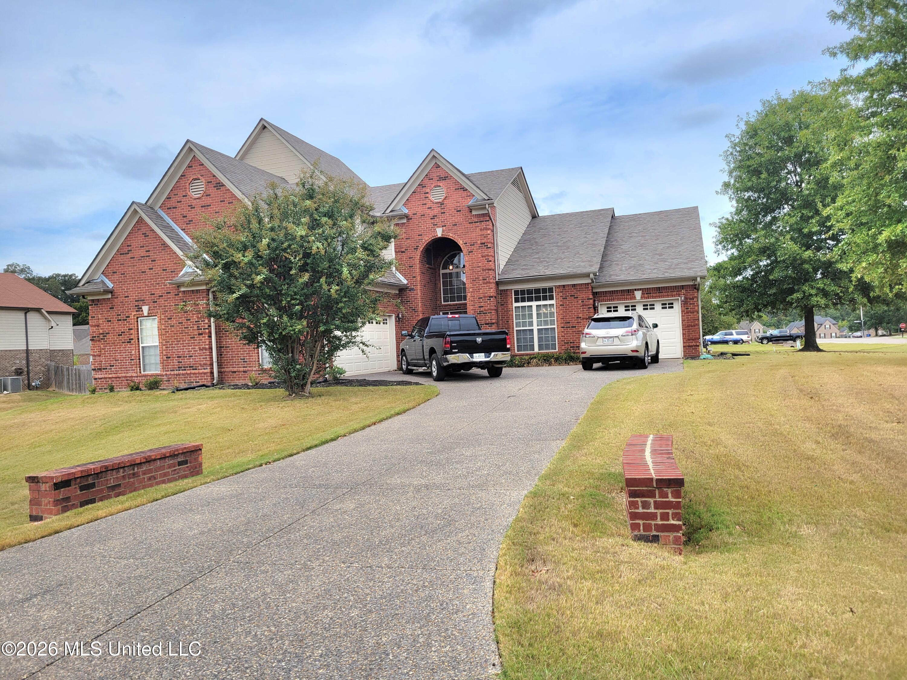 4350 Abele Cove — photo