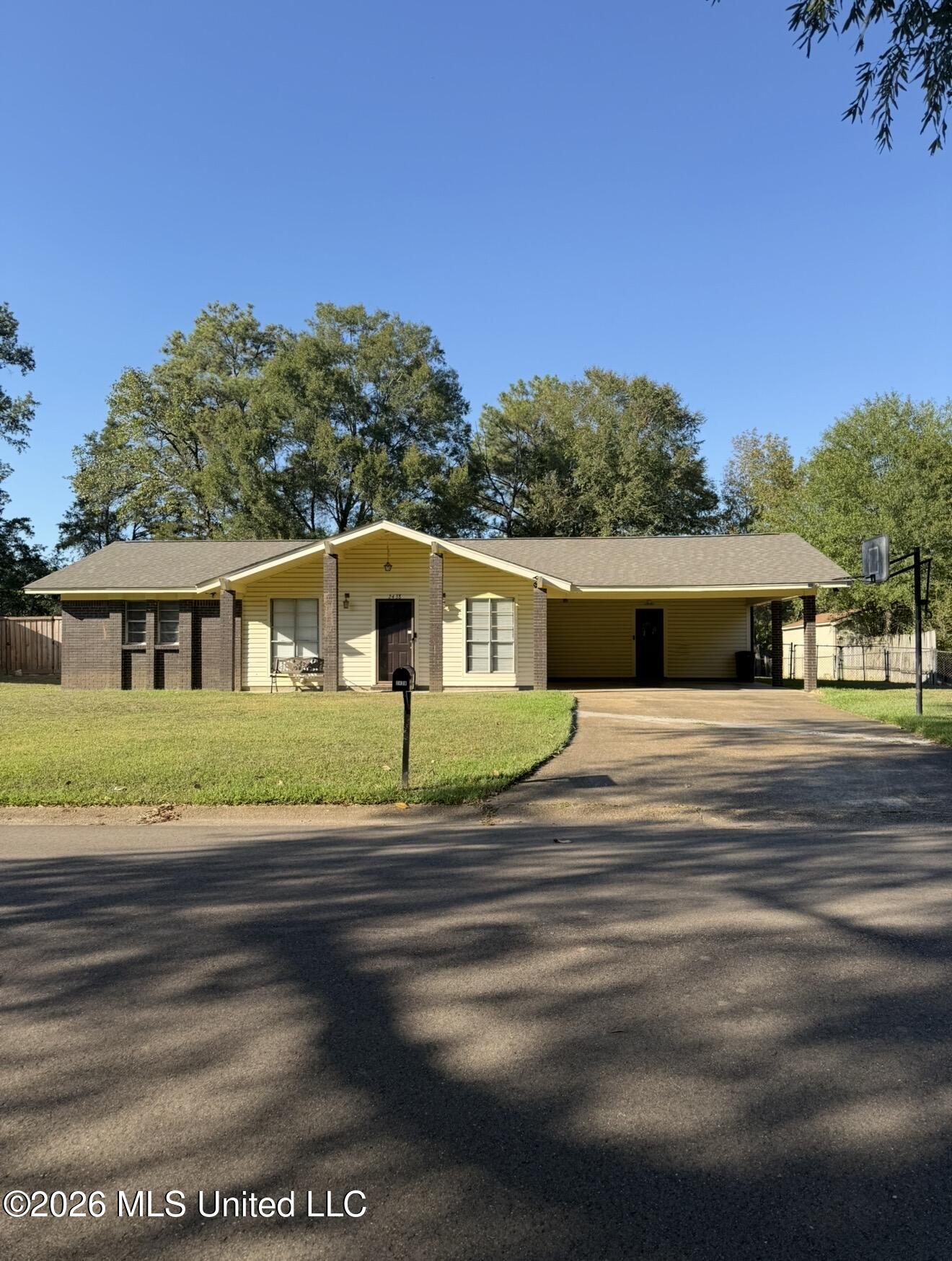2438 Upper Drive — photo