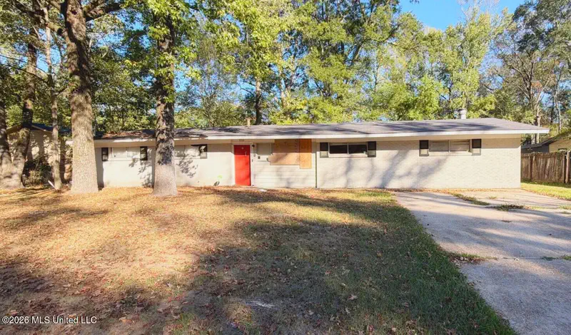 3310 Oakview Drive — photo