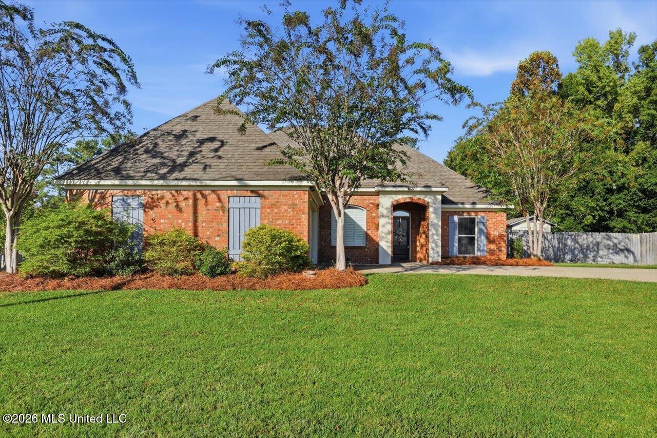 607 Tucker Crossing — photo