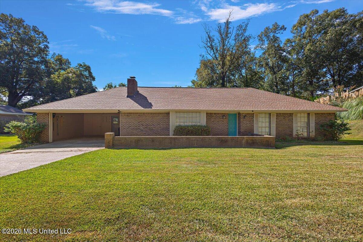 504 Oakwood Drive — photo