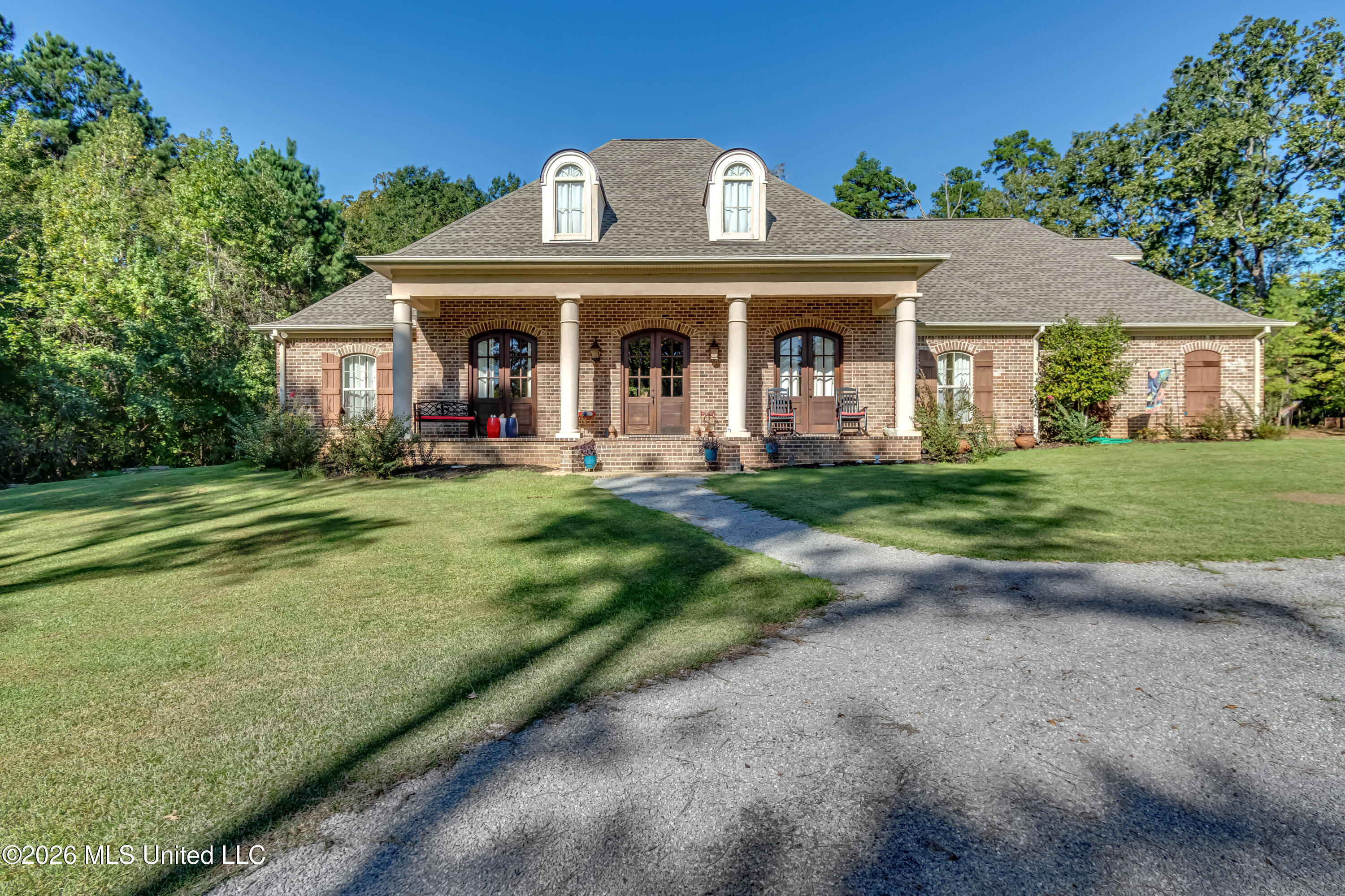875 Westerly Drive — photo