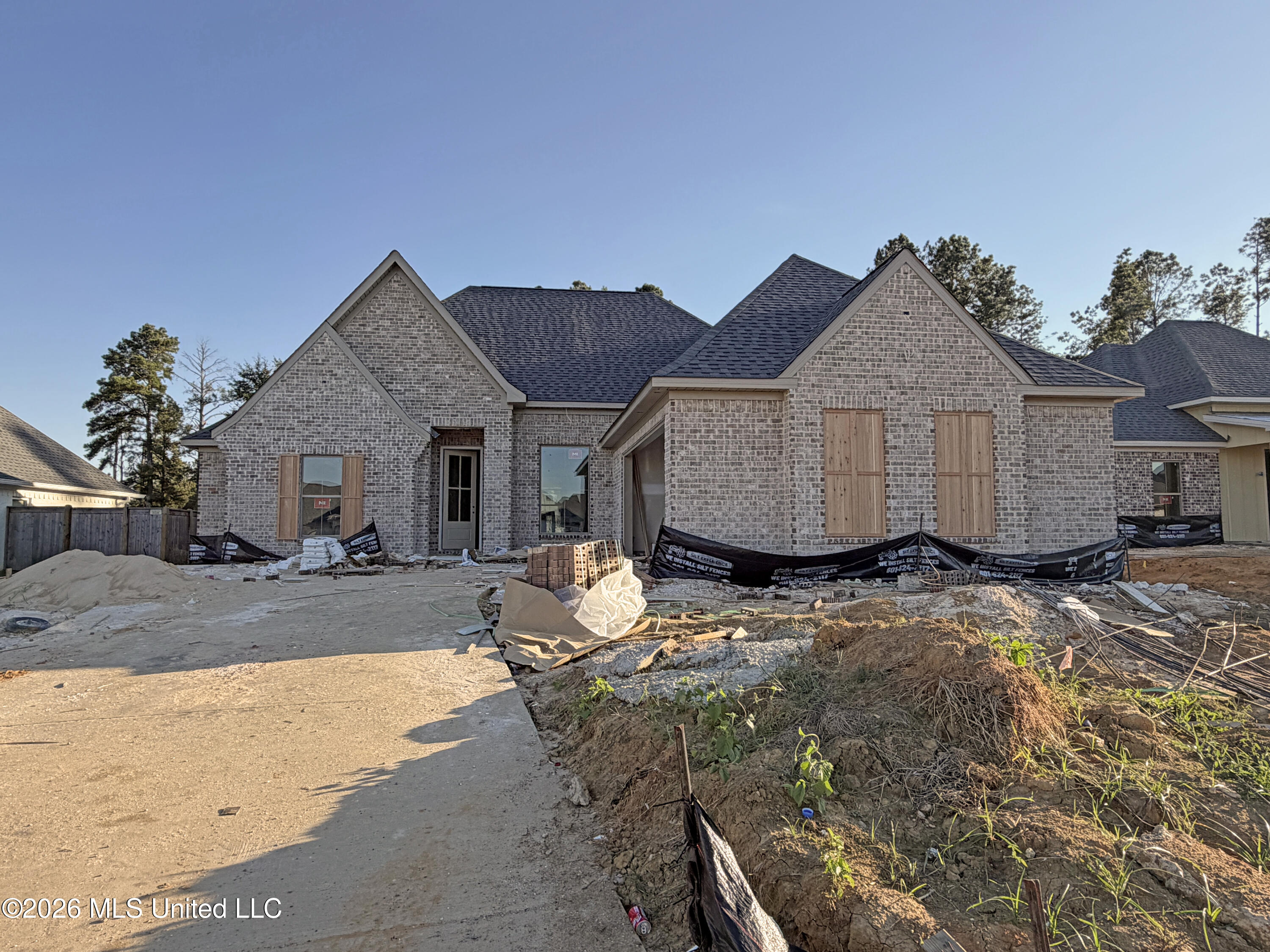 1215 Old Court Crossing — photo