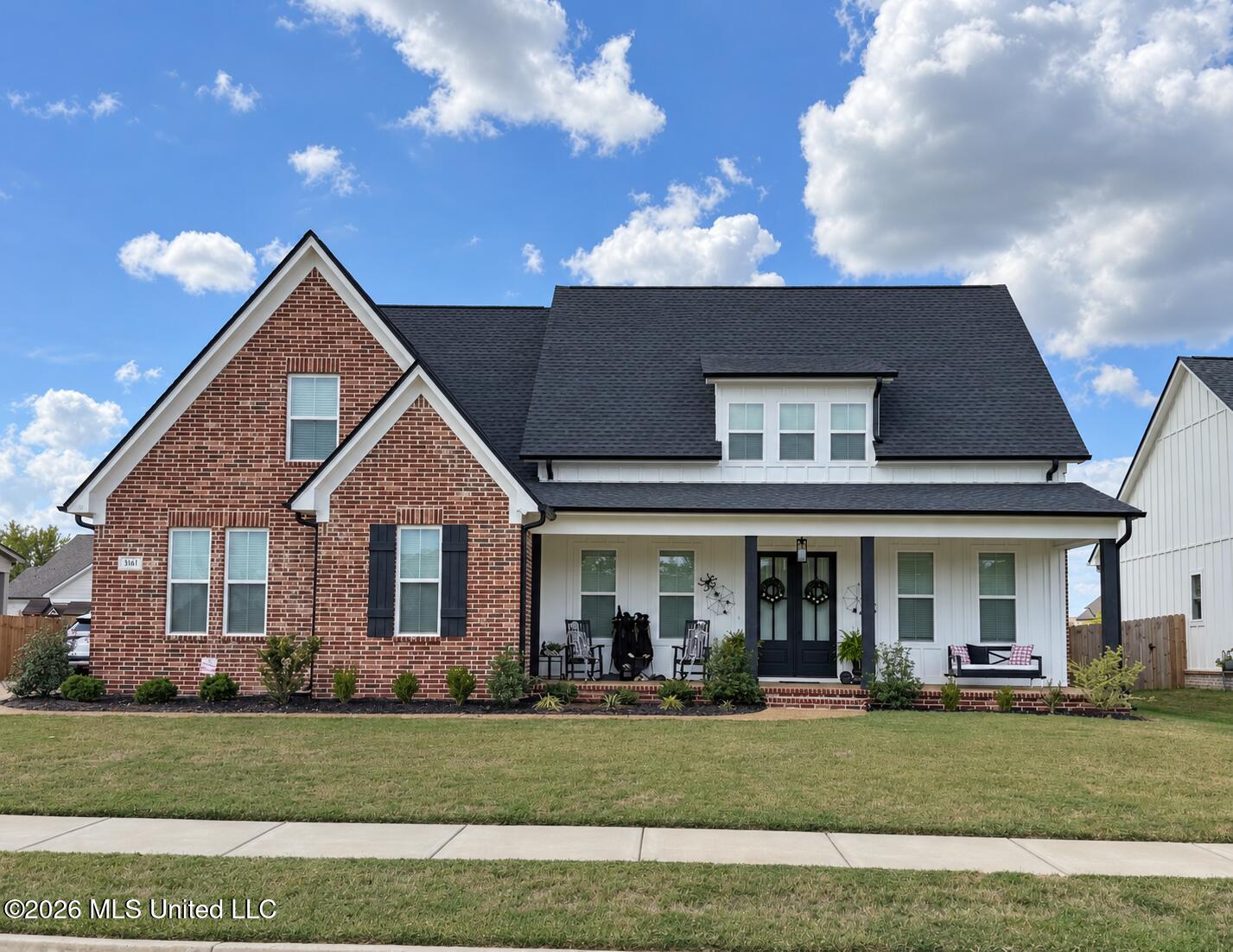 3161 Honeysuckle Lane — photo
