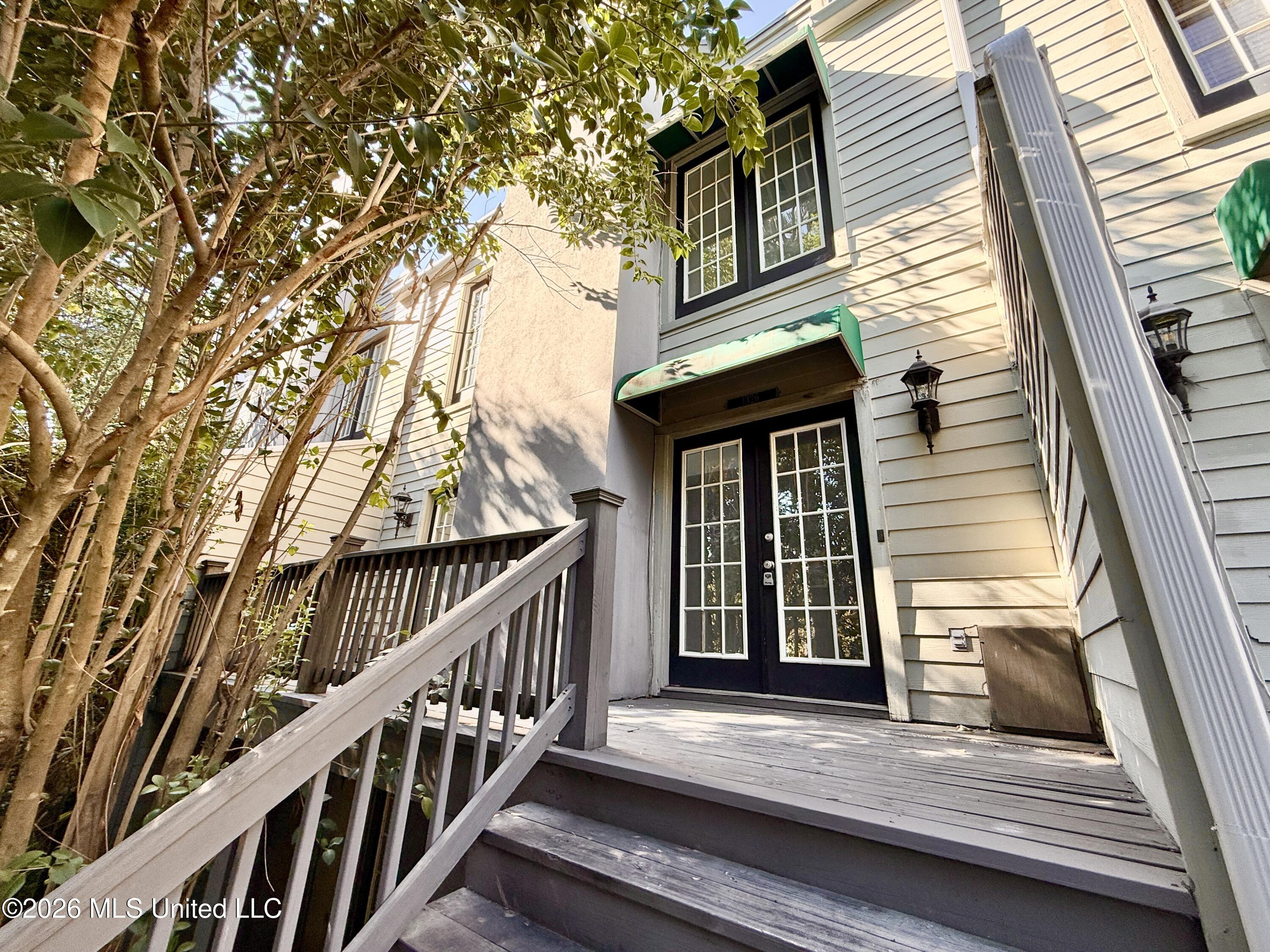 1326 Roxbury Court #a — photo